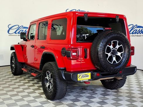 Used 2021 Jeep Wrangler Unlimited Rubicon AWD/4WD image 2