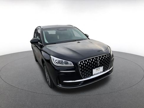 Used 2024 Lincoln Corsair Reserve image 3