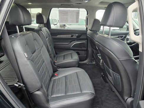 Used 2025 Kia Telluride SX Prestige image 14