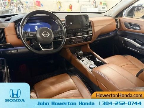 Used 2023 Nissan Pathfinder Platinum w/ Lighting Package (N93) AWD/4WD image 11