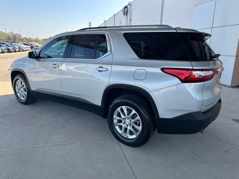 Used 2018 Chevrolet Traverse LT image 8