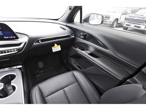 New 2026 Cadillac Lyriq Sport image 10