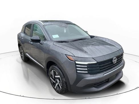 New 2026 Nissan Kicks SV AWD/4WD image 1