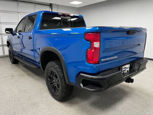 Used 2022 Chevrolet Silverado 1500 ZR2 w/ Technology Package AWD/4WD image 7