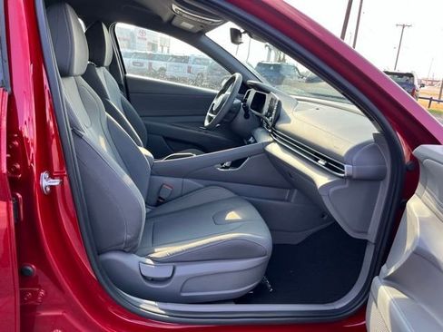 New 2026 Hyundai Elantra Sport FWD image 22