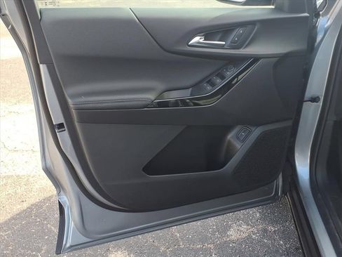 New 2027 Chevrolet Equinox LT w/ Convenience Package II FWD image 14