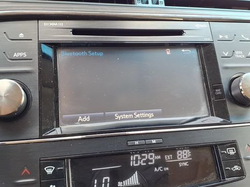 Used 2018 Toyota Avalon XLE Premium FWD image 11