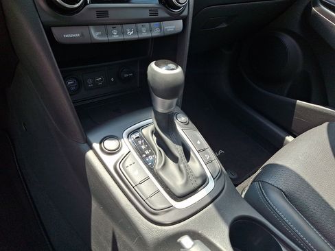 Used 2021 Hyundai Kona Limited AWD/4WD image 15