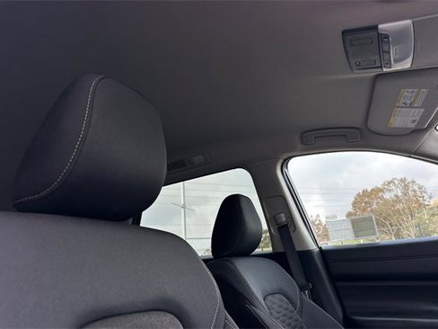 Used 2025 Nissan Pathfinder SV image 20