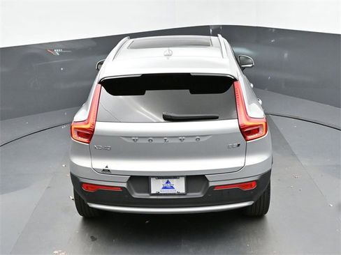 Used 2023 Volvo XC40 B5 Plus w/ Driver Assist Package image 47