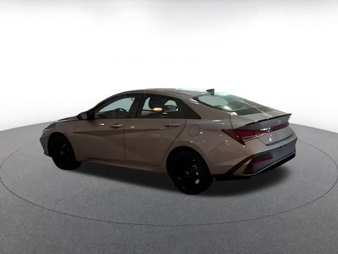 Used 2026 Hyundai Elantra Sport FWD image 9