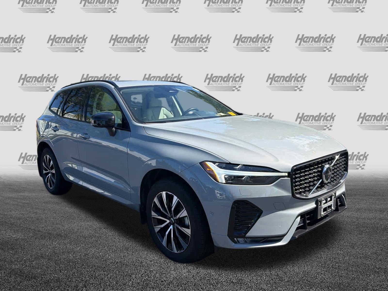 Used 2024 Volvo XC60 B5 Plus w/ Climate Package AWD/4WD image 2