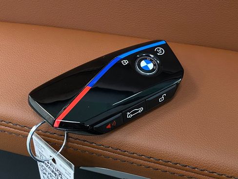 New 2026 BMW X5 M60i image 36