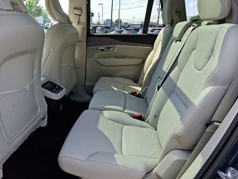 Certified 2023 Volvo XC90 B6 Plus w/ Protection Package AWD/4WD image 10