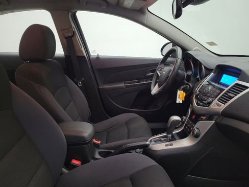 Used 2014 Chevrolet Cruze LT image 21