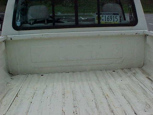 Used 1994 Ford F150 XL RWD image 13