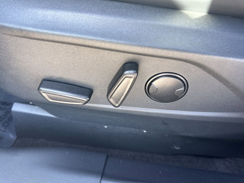 Used 2025 Ford Mustang Mach-E Select image 10