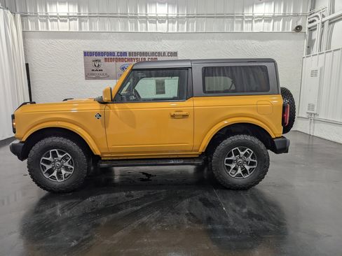 Used 2021 Ford Bronco Outer Banks image 1