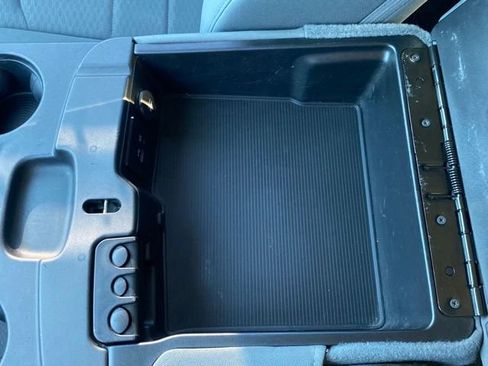 Used 2013 RAM 1500 Classic SLT w/ Premium Display Pkg image 13