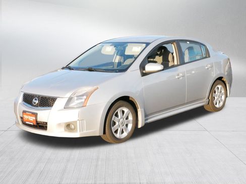 Used 2012 Nissan Sentra 2.0 SR image 3