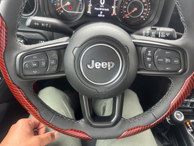 Used 2026 Jeep Wrangler Unlimited Rubicon w/ Safety Group AWD/4WD image 19
