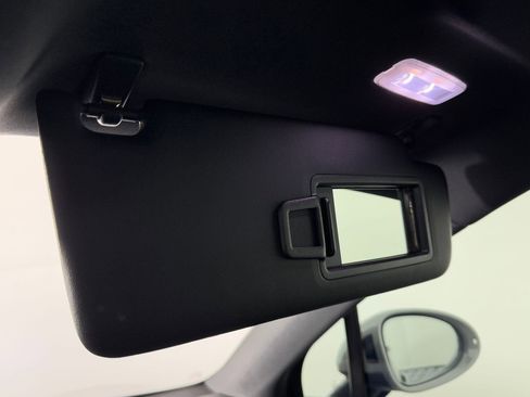 Used 2025 Porsche Macan GTS image 28