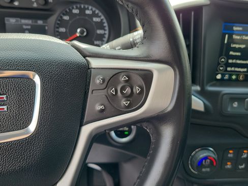 Used 2018 GMC Terrain SLE w/ Driver Convenience Package AWD/4WD image 23