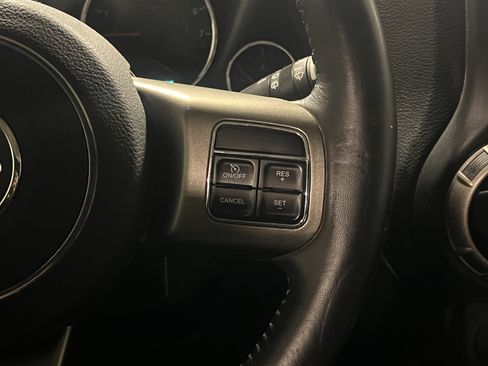 Used 2018 Jeep Wrangler Unlimited Sport image 19