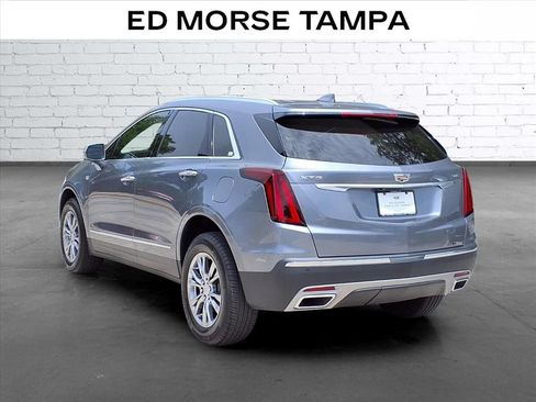 Used 2020 Cadillac XT5 Premium Luxury FWD image 3