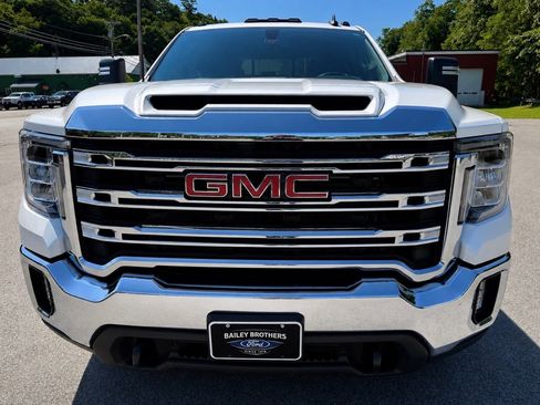 Used 2023 GMC Sierra 2500 SLE w/ SLE Value Package; AWD/4WD image 2