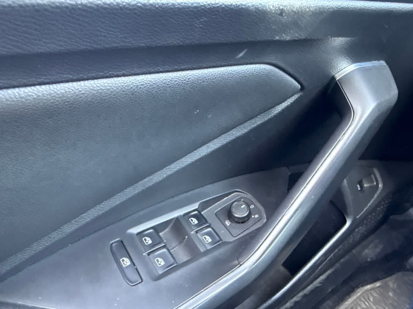 Used 2020 Volkswagen Jetta SEL FWD image 15