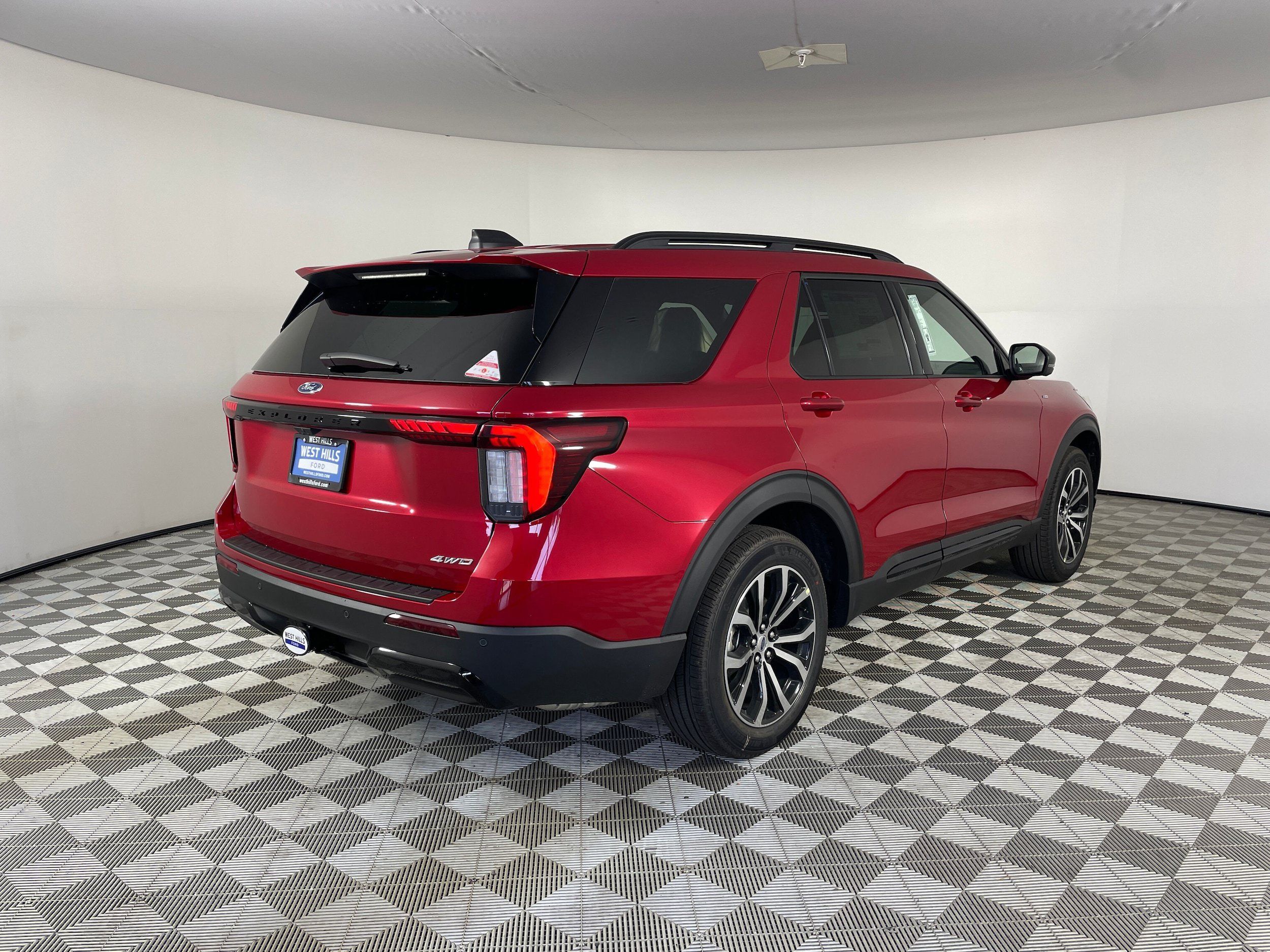 New 2026 Ford Explorer ST-Line AWD/4WD image 13