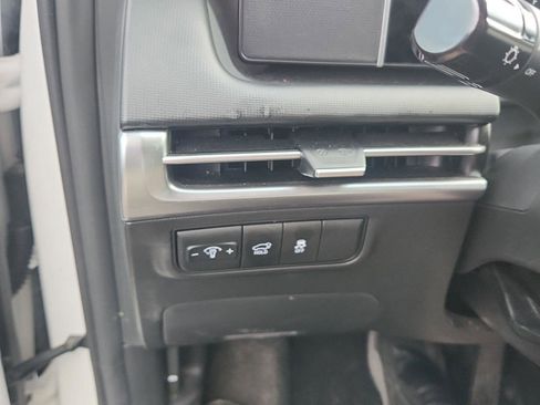 Used 2025 Hyundai Tucson SEL AWD/4WD image 16