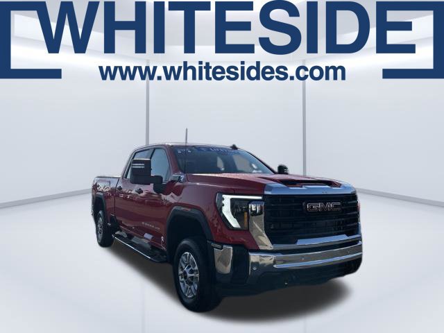 Certified 2025 GMC Sierra 2500 Pro w/ 1SA Pro Safety Plus Package AWD/4WD image 1