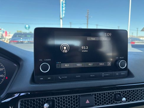 Used 2023 Honda Civic EX image 23