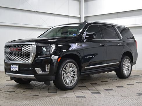Used 2024 GMC Yukon Denali image 3