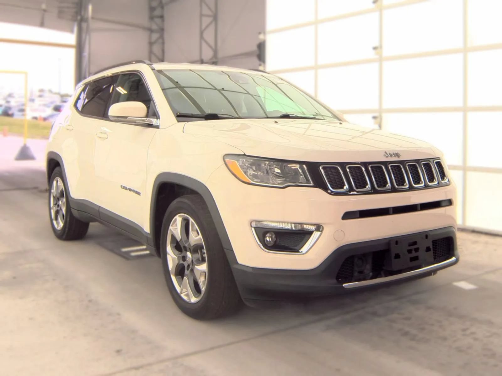 Used 2021 Jeep Compass Limited FWD image 4