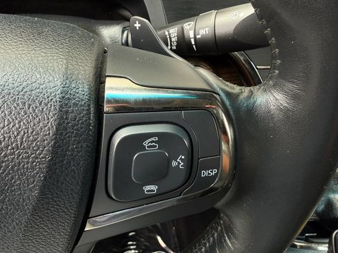 Used 2013 Toyota Avalon XLE Touring FWD image 33