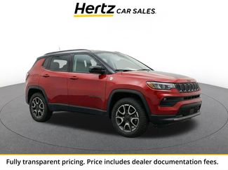Used 2025 Jeep Compass Trailhawk AWD/4WD video 1