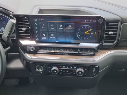 Certified 2023 Chevrolet Silverado 1500 LT w/ Z71 Off-Road Package AWD/4WD image 20