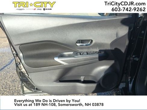 Used 2023 Nissan Kicks SV image 16