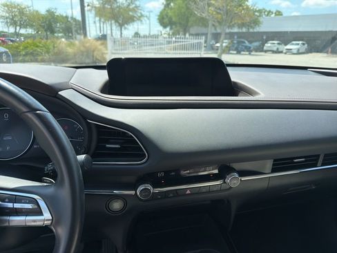 Used 2022 MAZDA CX-30 AWD 2.5 S w/ Premium Package image 21