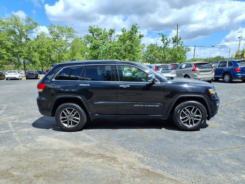 Used 2019 Jeep Grand Cherokee Limited AWD/4WD image 2