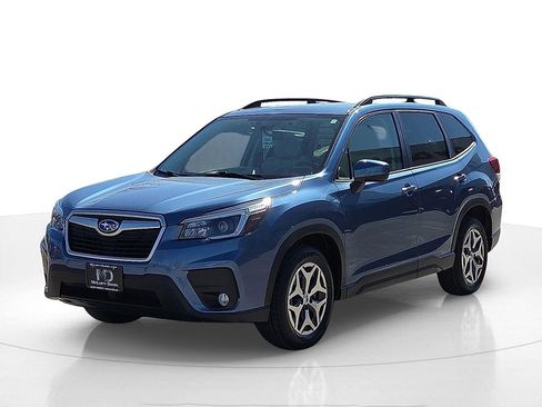 Used 2021 Subaru Forester Premium image 2