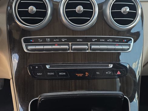 Used 2019 Mercedes-Benz GLC 300 image 20