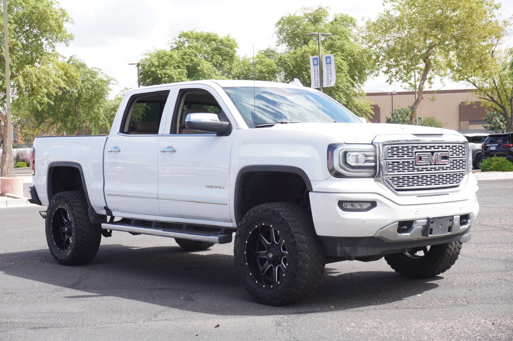 Used 2017 GMC Sierra 1500 Denali RWD image 6