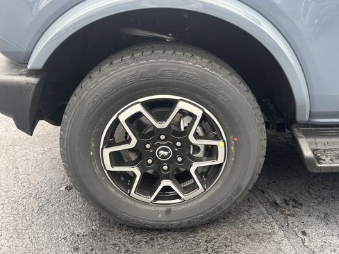 New 2025 Ford Bronco Outer Banks image 9