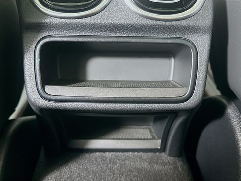Used 2026 Mercedes-Benz C 300 4MATIC Sedan image 33