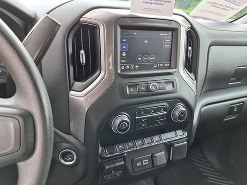 Used 2025 Chevrolet Silverado 1500 Custom Trail Boss AWD/4WD image 15