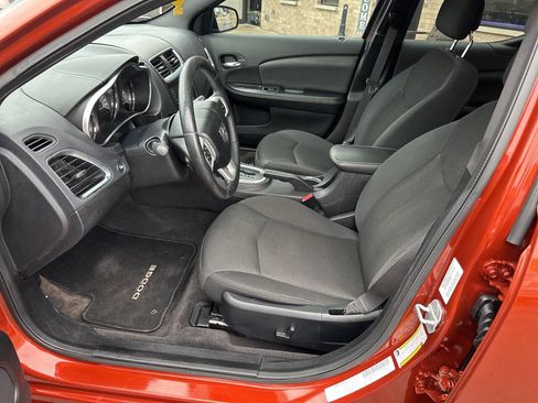 Used 2012 Dodge Avenger SXT image 11